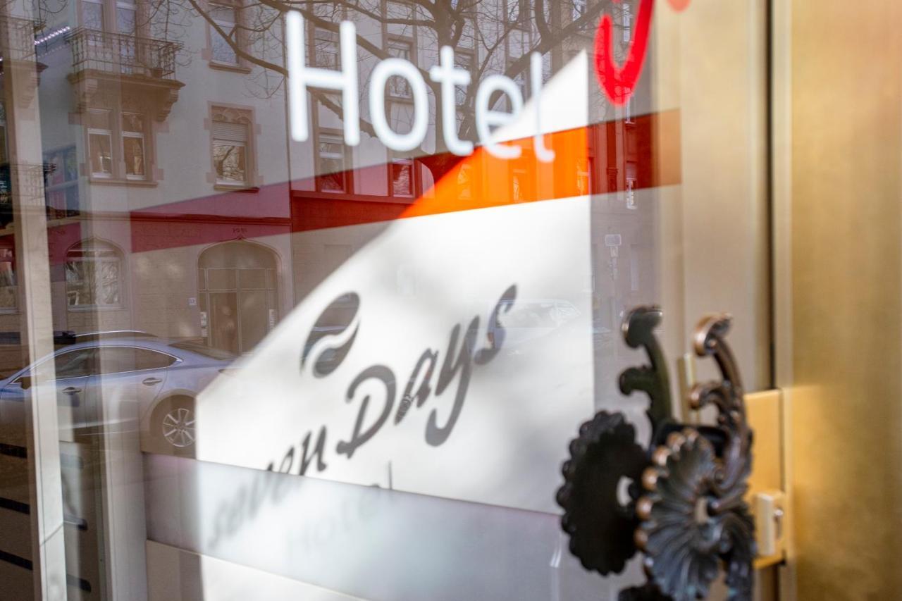 Sevendays Hotel Karlsruhe Exterior photo