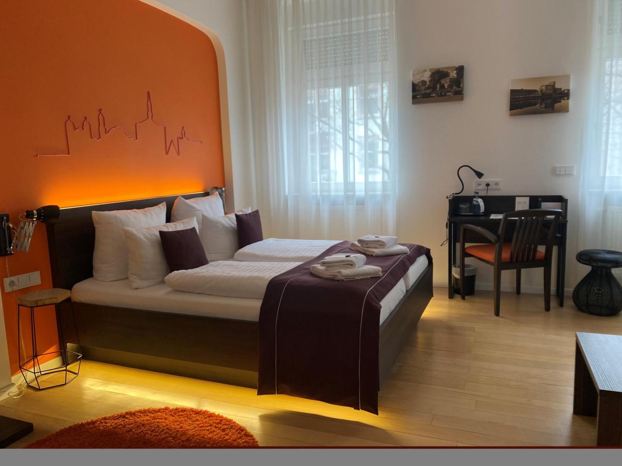 Sevendays Hotel Karlsruhe Exterior photo