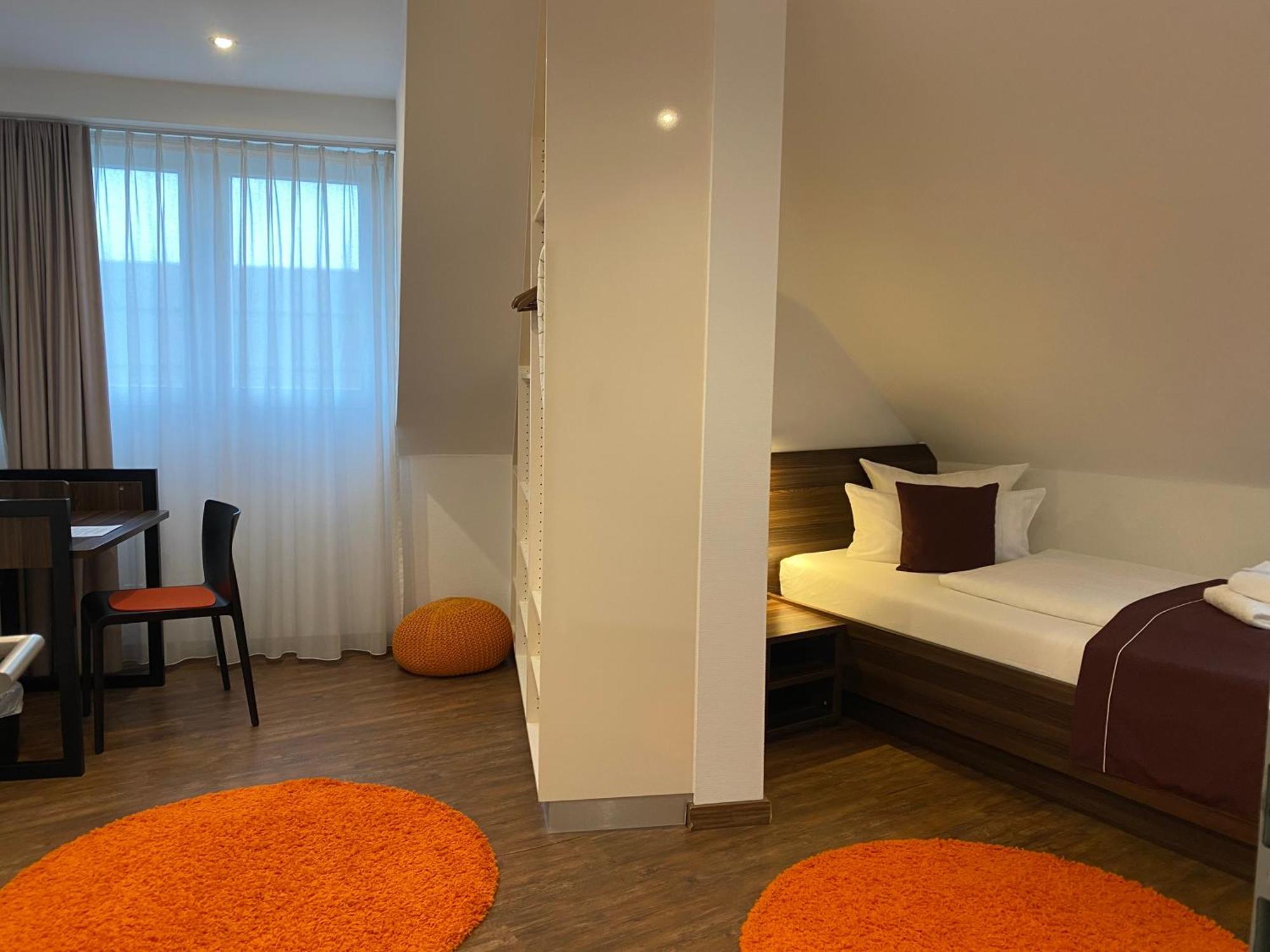 Sevendays Hotel Karlsruhe Exterior photo